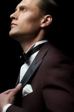 静寂に宿る美の本質。大人の品格をまとうKINDWARE 2025 Winter Collection開催