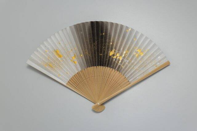 伝統的な金沢箔と天才絵師にオマージュした芸術的な扇子「墨美シリーズ」に新作2種が登場