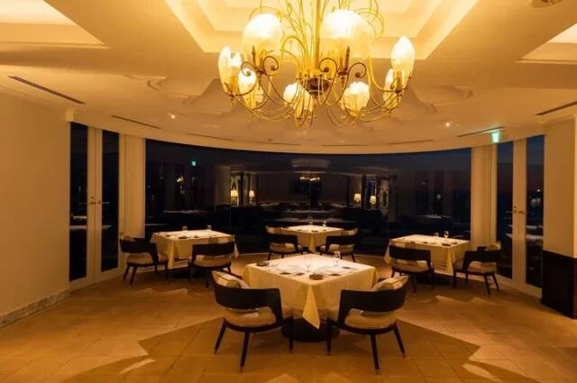 宿泊しなくても楽しめる「葉山ホテル音羽ノ森」の鉄板焼ランチとフレンチディナー