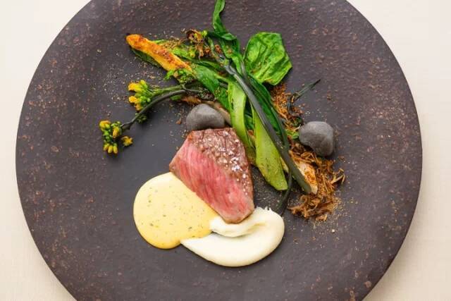 宿泊しなくても楽しめる「葉山ホテル音羽ノ森」の鉄板焼ランチとフレンチディナー