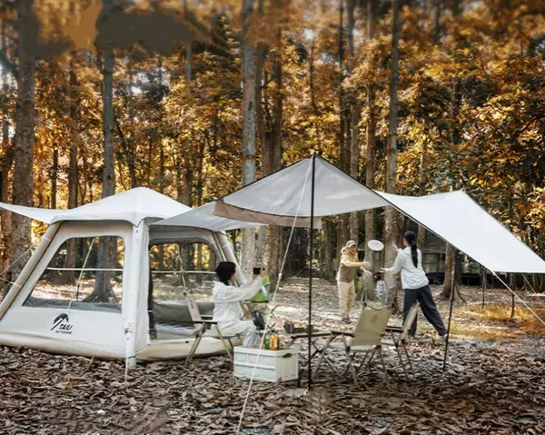 空気で設営できるワンタッチテント「TAILIエアテント」金属フレームの代わりにエアチューブを採用