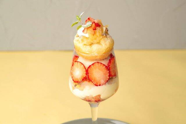 “チーズ×フルーツ”の春スイーツ！CheeseTableの桃と苺のパフェ＆飲めるチーズケーキ