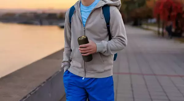 強力な磁石を内蔵。パカッと2つに分離できるポータブルスピーカー「MaGdget Dual Speaker」