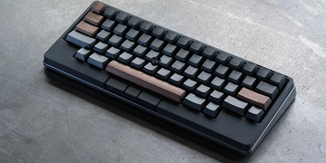 松葉製作所｜スタイリッシュなデスク環境を構築する「木製キートップセット for HHKB Studio」