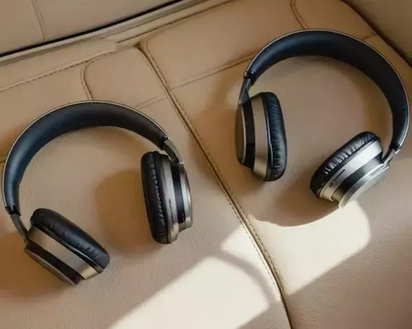 「どこでもハイレゾ再生。iFi audio「UP Travel」で機内もドライブもワイヤレスに」の画像