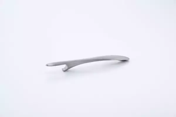 日本酒の栓をスムーズに開栓。グッドデザイン賞を受賞した「Sake Bottle Opener」の工夫