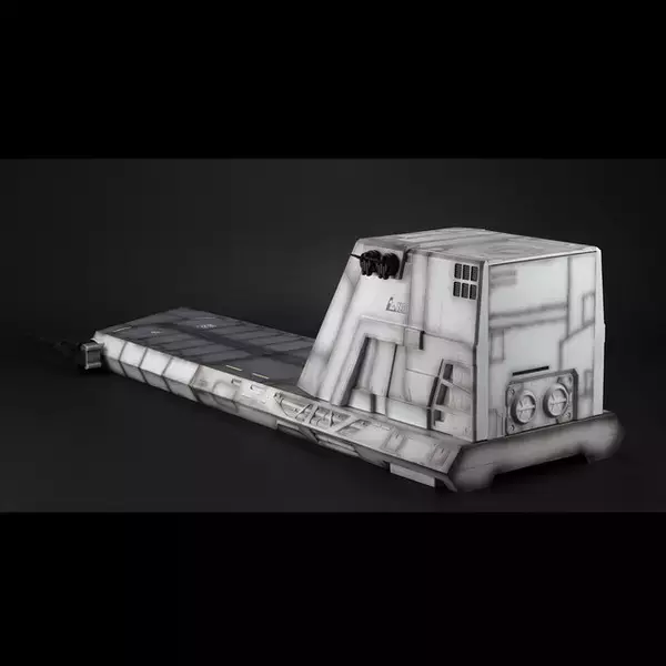 「ガンダムUCより「ネェル・アーガマ」のカタパルトデッキがジオラマフィギュア化！HGガンプラのディスプレイをカッコ良く演出」の画像