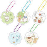 「「ちいかわ」漫画の1コマ風デザインなど全13種！シャカシャカ動く「きゃらシャカ☆チャームグミ」がプレバンにて予約開始」の画像1