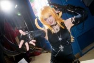 【コスプレ】網タイツ×ミニスカは反則級に可愛すぎ！「デスノート」ミサミサのゴシックファッションがスタイル抜群【写真8枚】