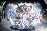 「【コスプレ】『スノウブレイク』新衣装“ウサ耳ちゃん”を披露する美女レイヤーが大人気！ブース内を元気いっぱいに跳ね回る」の画像1