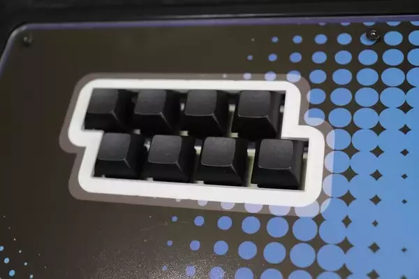 「これから格ゲーを始める人におすすめのコントローラーは？パッド・アケコン・レバーレスそれぞれの魅力をまるっと紹介【年末年始特集】」の画像