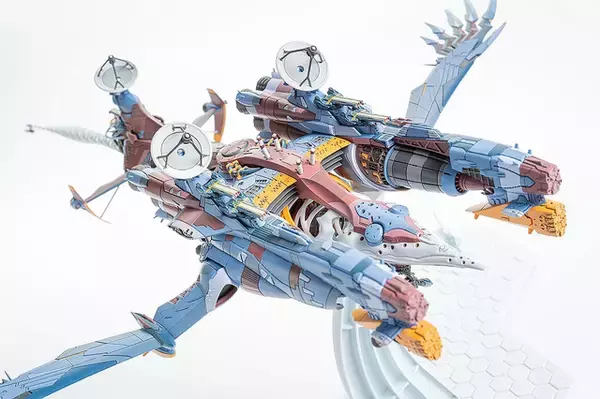 「シン・エヴァンゲリオン劇場版」AAAヴンダーのプラモが凄まじい！大迫力な全長約509mm、肋骨のような構造体まで見事に表現