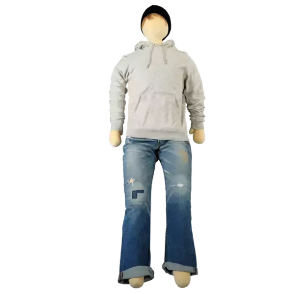 「「○○なら私の横で寝てるよ」を健全に叶える！等身大サイズの人型クッション「推し抱き枕」登場―市販のアパレルを着せて推しを再現しよう」の画像