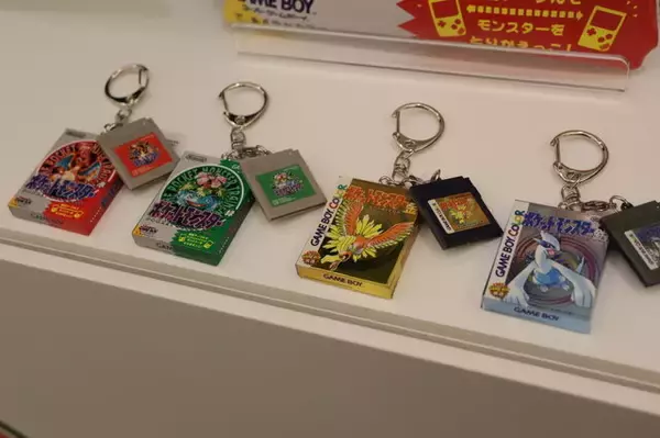 「「ポケモン」30周年グッズが先行公開！一番くじ、ニューエラ、MIYOSHI RUG、ポケモンセンターからも続々登場」の画像