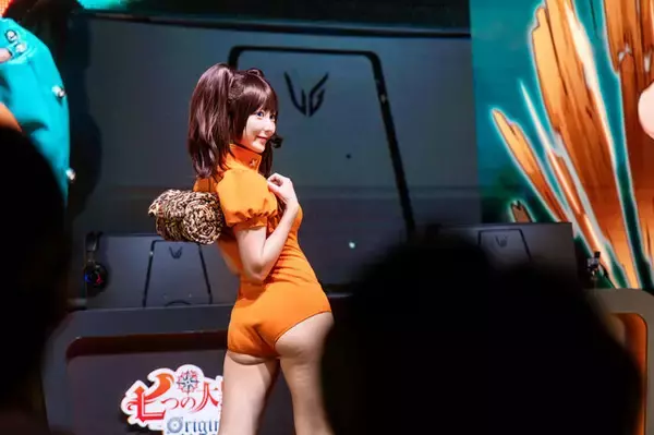 「【コスプレ】日本一のコスプレイヤーのえなこが『七つの大罪：Origin』エリザベスで登場！美くびれ＆絶対領域で魅せる【写真27枚】」の画像