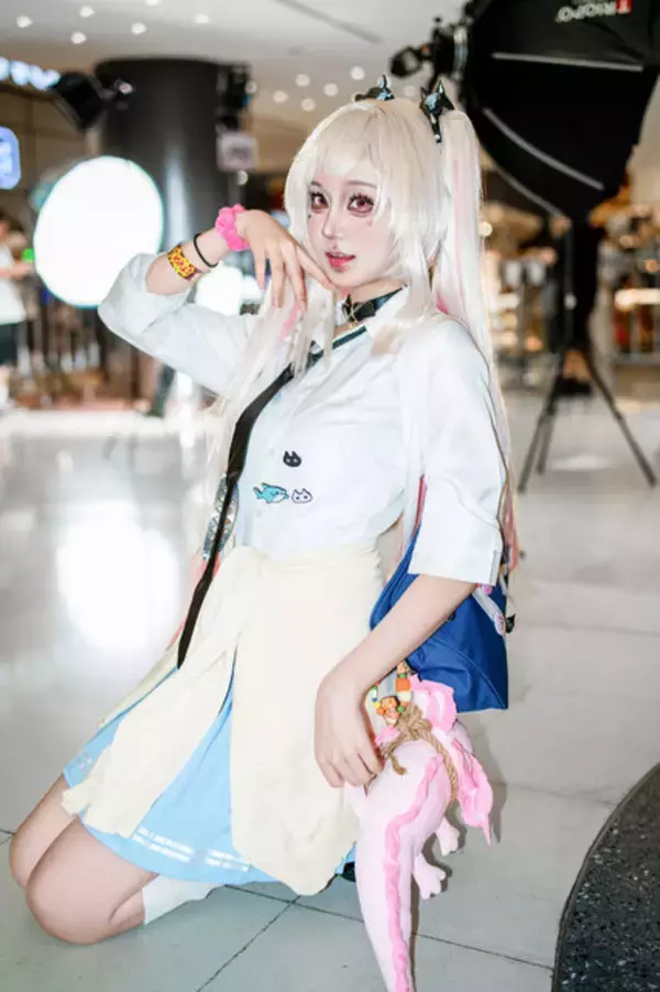 「【コスプレ】ガングロ、豹柄、ルーズソックス…平成ギャルがタイに集結！？ミニスカポリスも可愛いバンコクイベント美女レイヤーまとめ【写真38枚】」の画像