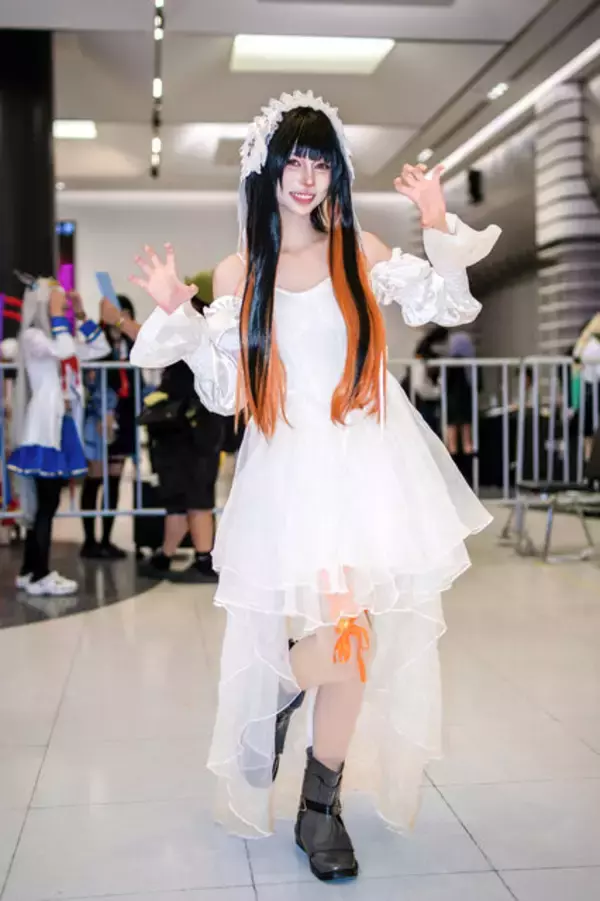 「【コスプレ】ガングロ、豹柄、ルーズソックス…平成ギャルがタイに集結！？ミニスカポリスも可愛いバンコクイベント美女レイヤーまとめ【写真38枚】」の画像