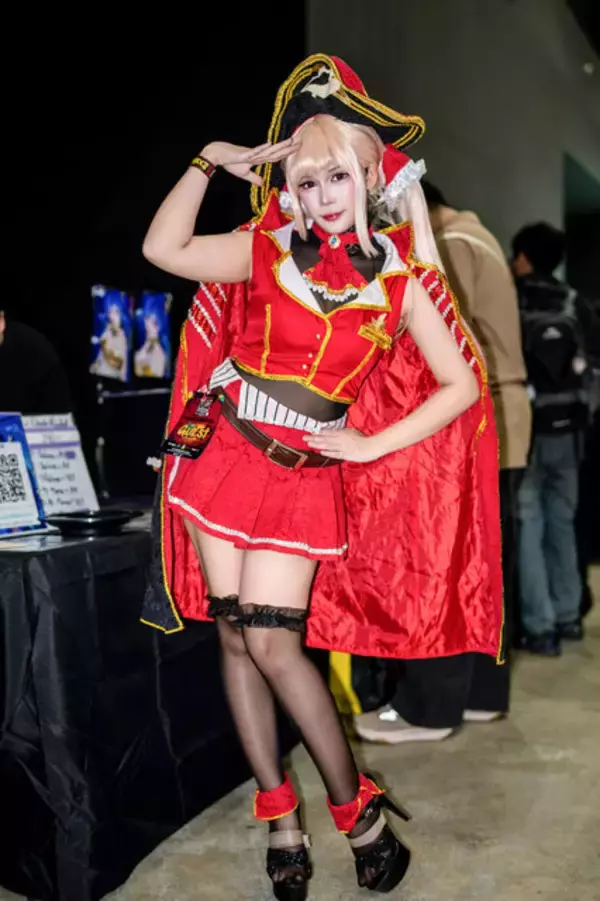 「【コスプレ】ガングロ、豹柄、ルーズソックス…平成ギャルがタイに集結！？ミニスカポリスも可愛いバンコクイベント美女レイヤーまとめ【写真38枚】」の画像