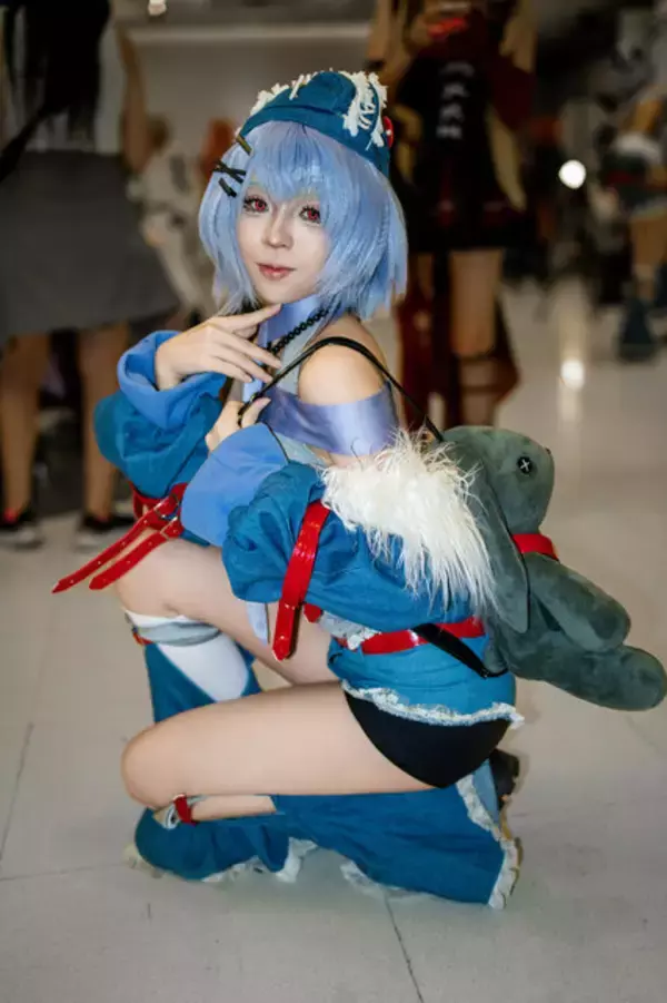 「【コスプレ】ガングロ、豹柄、ルーズソックス…平成ギャルがタイに集結！？ミニスカポリスも可愛いバンコクイベント美女レイヤーまとめ【写真38枚】」の画像