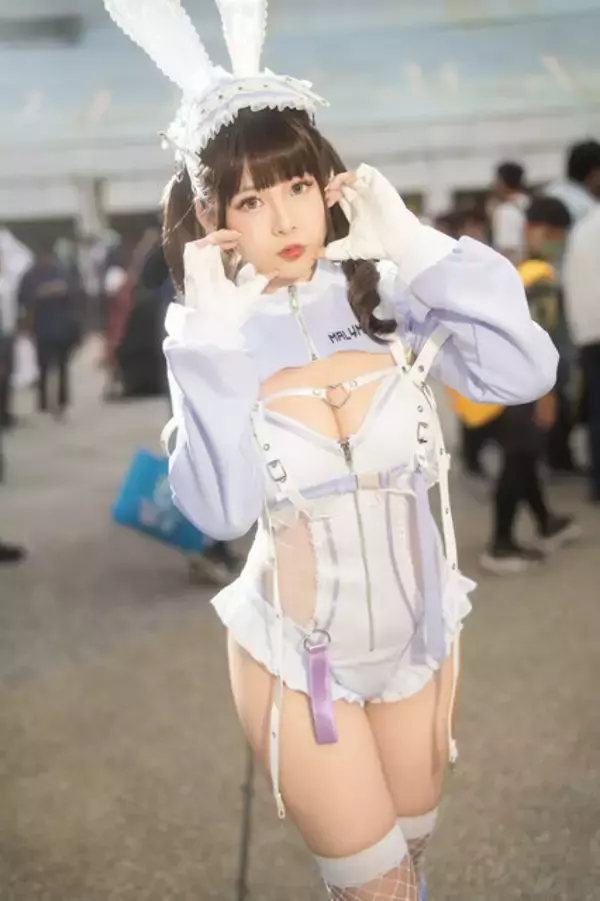 「【コスプレ】清楚な台湾美女バニーガールはお好きですか？くびれと美ヒップが描く極上のS字カーブが眩しすぎた【写真10枚】」の画像