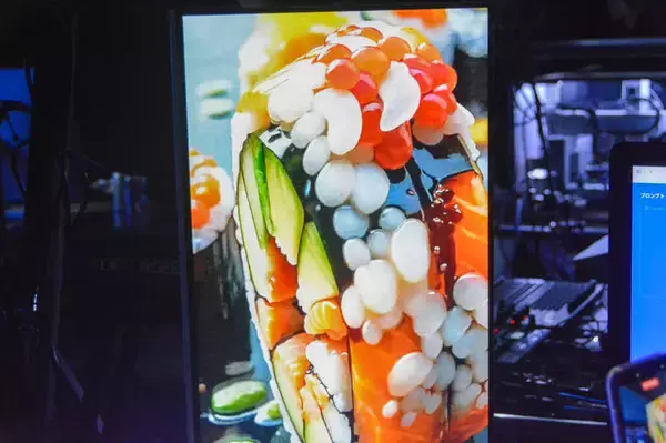 「非病原性・不活化「t-ウイルス」が渋谷に展示！「LOM BABY」の展示会「THE AUTHENTIC OFFICE」をレポート」の画像