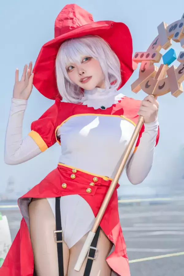 「【コスプレ】フィット感のある衣装で“2.5次元”のボディを完全再現！曲線の見せ方まで完璧な美女レイヤー【写真10枚】」の画像