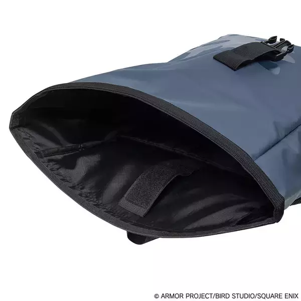 「『ドラクエ』ロード画面イメージのスライム砂時計から、ちいさなメダルが隠されたリュックまで、人気グッズが再受注」の画像