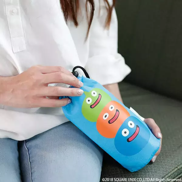 「『ドラクエ』ロード画面イメージのスライム砂時計から、ちいさなメダルが隠されたリュックまで、人気グッズが再受注」の画像