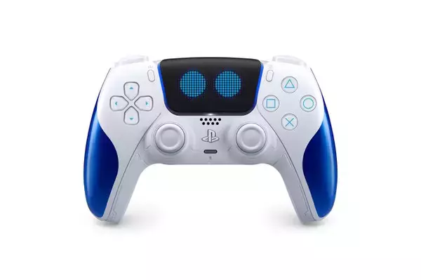 「数量限定、PS5『アストロボット』デザインのDualSenseコントローラーが順次予約開始！タッチパッドの「目」が可愛い」の画像