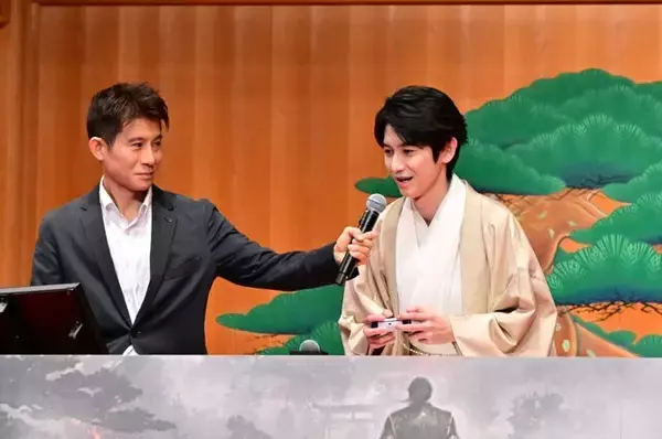 「『仁王3』完成発表会レポート! 本郷奏多さん・土屋太鳳さんが「観世能楽堂」でゲームの魅力を語った」の画像