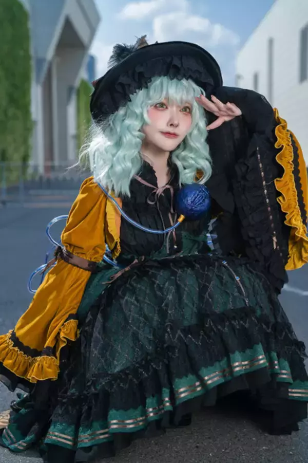 「【コスプレ】姉妹コーデ衣装がクラシカルな美しさ！可愛すぎて存在感出ちゃった古明地こいしの美女レイヤー【写真10枚】」の画像