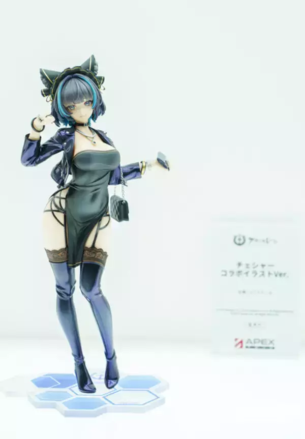 「ドキッとする夏衣装から涼やかなドレスまで、「ワンフェス」に猛暑を吹き飛ばす『アズレン』『ブルアカ』美女フィギュアが集結【WF2025夏】」の画像