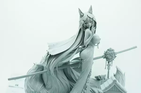 「ドキッとする夏衣装から涼やかなドレスまで、「ワンフェス」に猛暑を吹き飛ばす『アズレン』『ブルアカ』美女フィギュアが集結【WF2025夏】」の画像