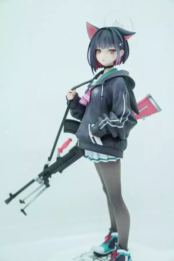 「ドキッとする夏衣装から涼やかなドレスまで、「ワンフェス」に猛暑を吹き飛ばす『アズレン』『ブルアカ』美女フィギュアが集結【WF2025夏】」の画像