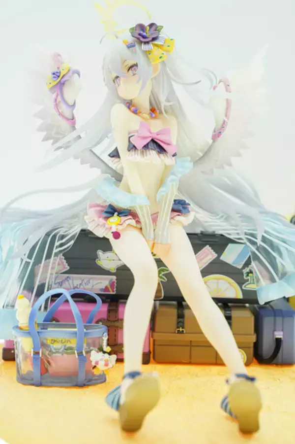 「ドキッとする夏衣装から涼やかなドレスまで、「ワンフェス」に猛暑を吹き飛ばす『アズレン』『ブルアカ』美女フィギュアが集結【WF2025夏】」の画像
