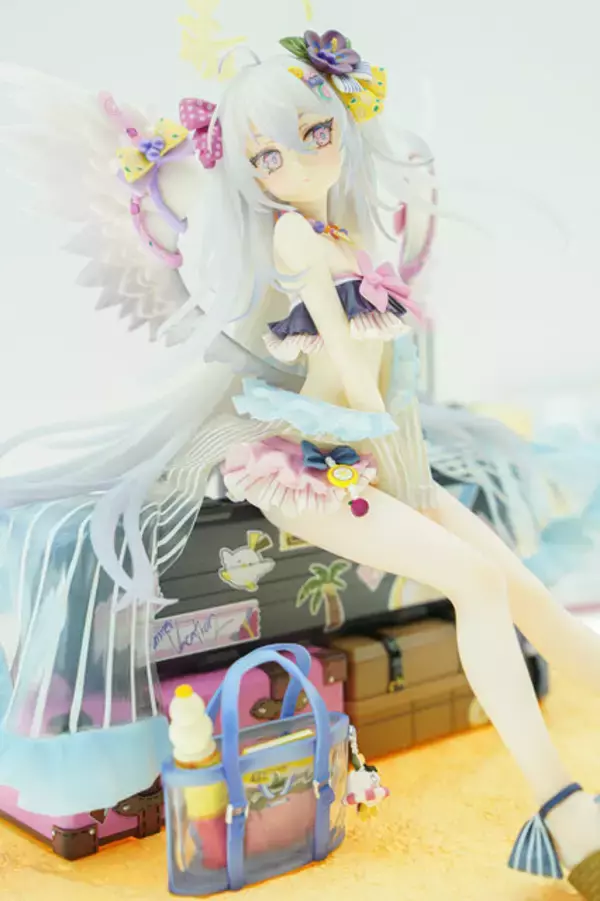 「ドキッとする夏衣装から涼やかなドレスまで、「ワンフェス」に猛暑を吹き飛ばす『アズレン』『ブルアカ』美女フィギュアが集結【WF2025夏】」の画像