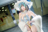 「【コスプレ】スリットから覗く美脚で描くS字カーブが麗しい！『アズレン』チェシャーのチャイナドレス姿が優雅な美しさだった【写真7枚】」の画像1