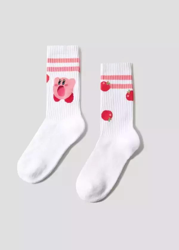 「グラニフ『星のカービィ』コラボアイテムが可愛すぎ！「パーカーをコピーしちゃったカービィ」の半袖パーカーなど、豊富なデザイン」の画像