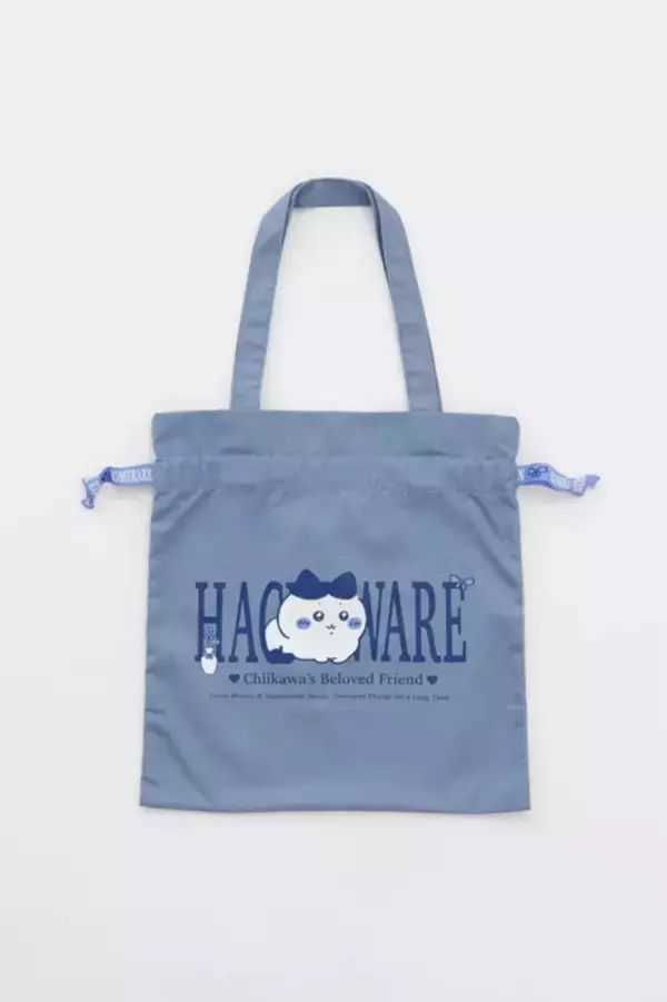 「「ちいかわ」ハチワレ好きは見逃せない！いろんな表情のTシャツや使いやすさ抜群の巾着型トートバッグなどが2月18日発売」の画像