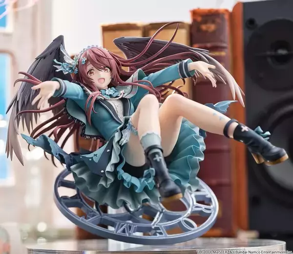 「可愛らしいポージング！『シャニマス』より「大崎甜花」が、ガルディエーヌアメジスト衣装で立体化ー台座は浮遊感を出すためのオリジナルデザイン」の画像