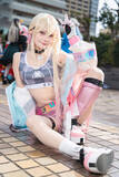 「【コスプレ】ヘソだしショートパンツが似合う美スタイル！『NIKKE』ジャッカルは挑発的な表情もかっこいい【写真9枚】」の画像4