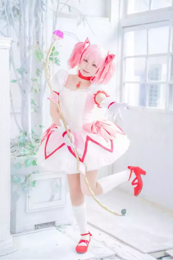 「【コスプレ】戦いの中で育まれる百合が尊い！水星の魔女、まどマギ、リコリコ、ウテナの美女コスプレまとめ【写真39枚】」の画像