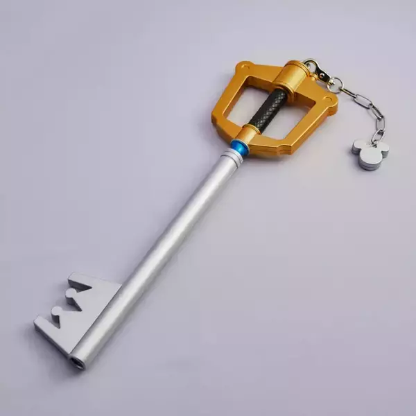 「『キングダム ハーツ』グッズがディズニーストアで発売！ぬいぐるみ8種や「100エーカーの森」イラストのポーチなど盛りだくさん」の画像