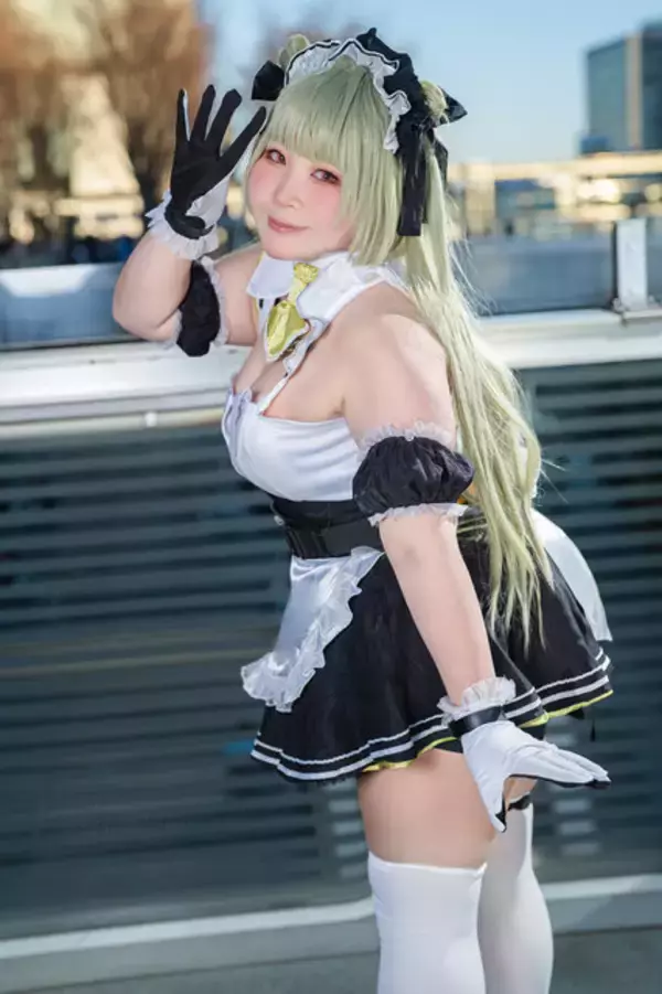 「【コスプレ】振り向きポーズの背中が美しい『NIKKE』、ドレス姿が華麗な『原神』など「アコスタさいたま」美女レイヤー9選【写真39枚】」の画像