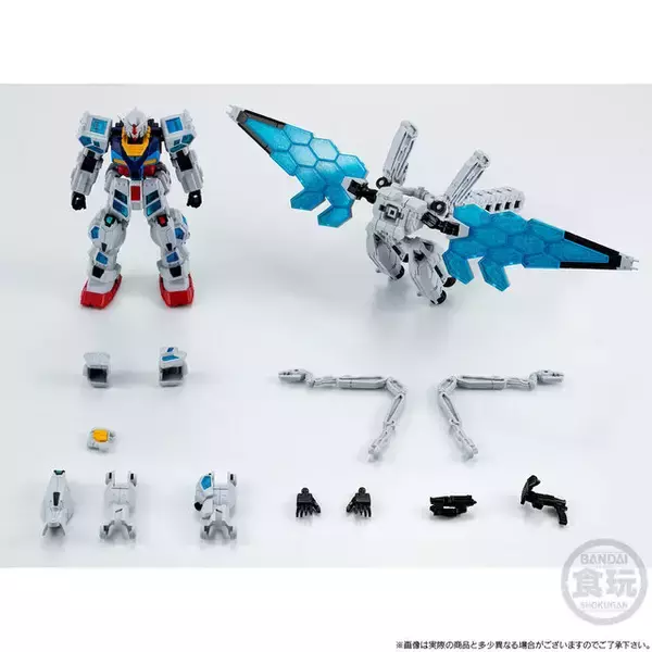 「万博ガンダムが「GフレームFA」にも出撃！印象的なポーズはもちろん「グラスフェザー」もしっかり装備」の画像