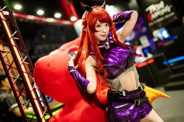 「【コスプレ】小悪魔なポージングでトリコにしちゃうぞ！ゲーミングPCの「MSI」を象徴する魔龍姫が待望の降臨【写真8枚】」の画像