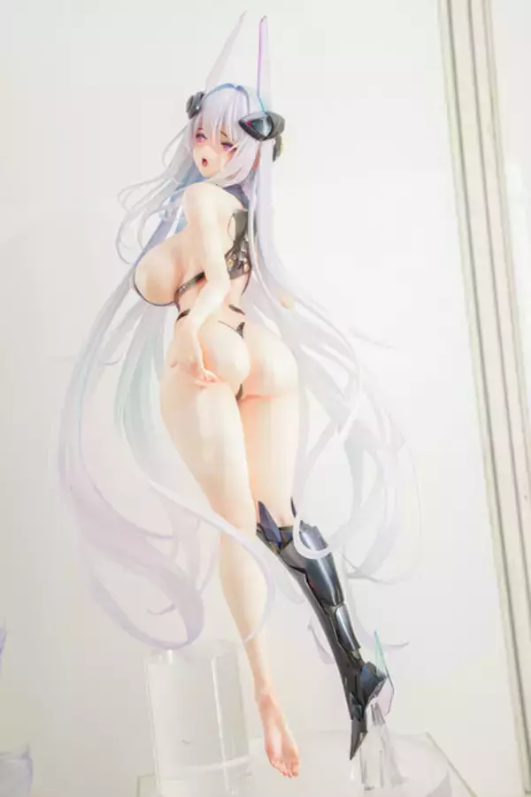 「『アズレン』美麗フィギュアが集結！“バニー姿”のシリアスや信濃、“レースクイーン”ニュージャージー、そして“天使”なユニコーンまで 魅力が大爆発【WF2026冬】」の画像