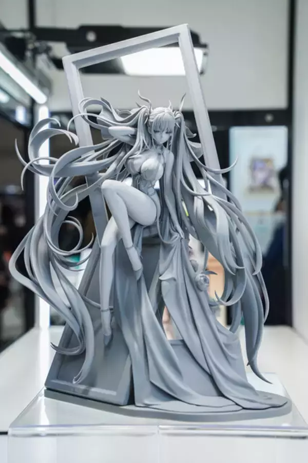 「『アズレン』美麗フィギュアが集結！“バニー姿”のシリアスや信濃、“レースクイーン”ニュージャージー、そして“天使”なユニコーンまで 魅力が大爆発【WF2026冬】」の画像