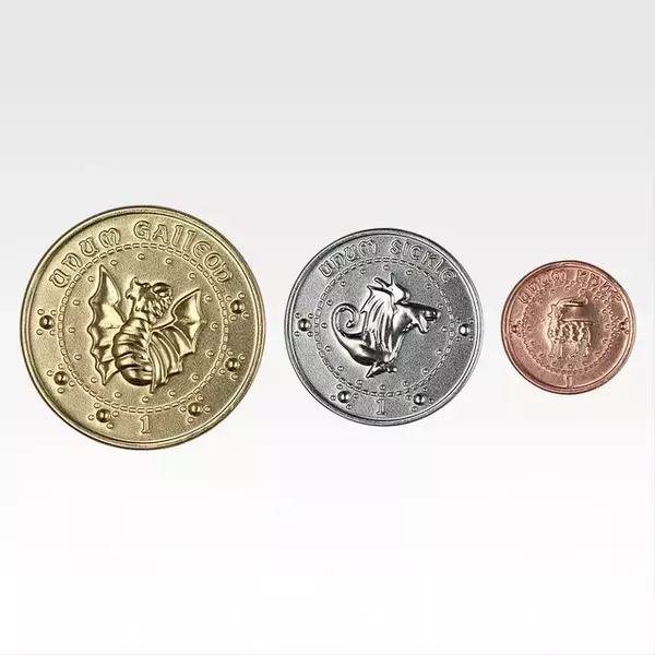 「「ハリー・ポッター」新作一番くじが素敵すぎる！杖型ボールペン、グリンゴッツ銀行コインなどユニークなアイテムばかり」の画像