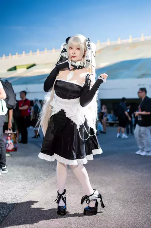 「【コスプレ】重戦車級の美ボディで愛らしさマシマシ！香港美女による『アズレン』フォーミダブルにハートを撃ち抜かれた【写真9枚】」の画像